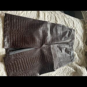 Fake leather long skirt with pockets